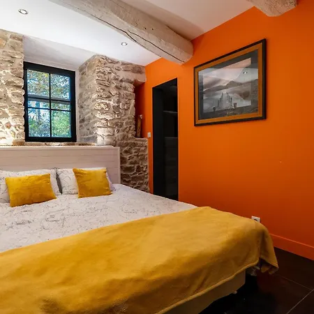 Apartment La Maison Doree - Chaumiere Pour 6 Brandivy