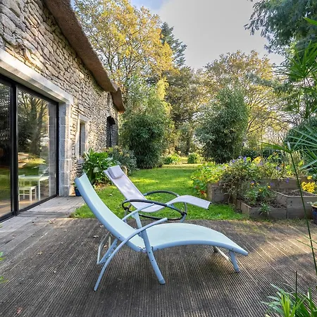 La Maison Doree - Chaumiere Pour 6 *